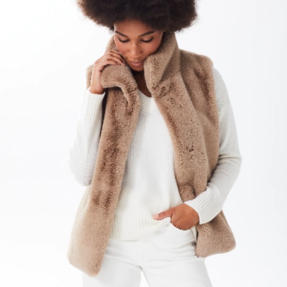 Alice Walk Faux Fur Vest - Latte Brown